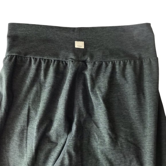 Vuori Sweatpants, Daily Jogger Style, Lightweight. Green. Size Women's Small. - Picture 6 of 11